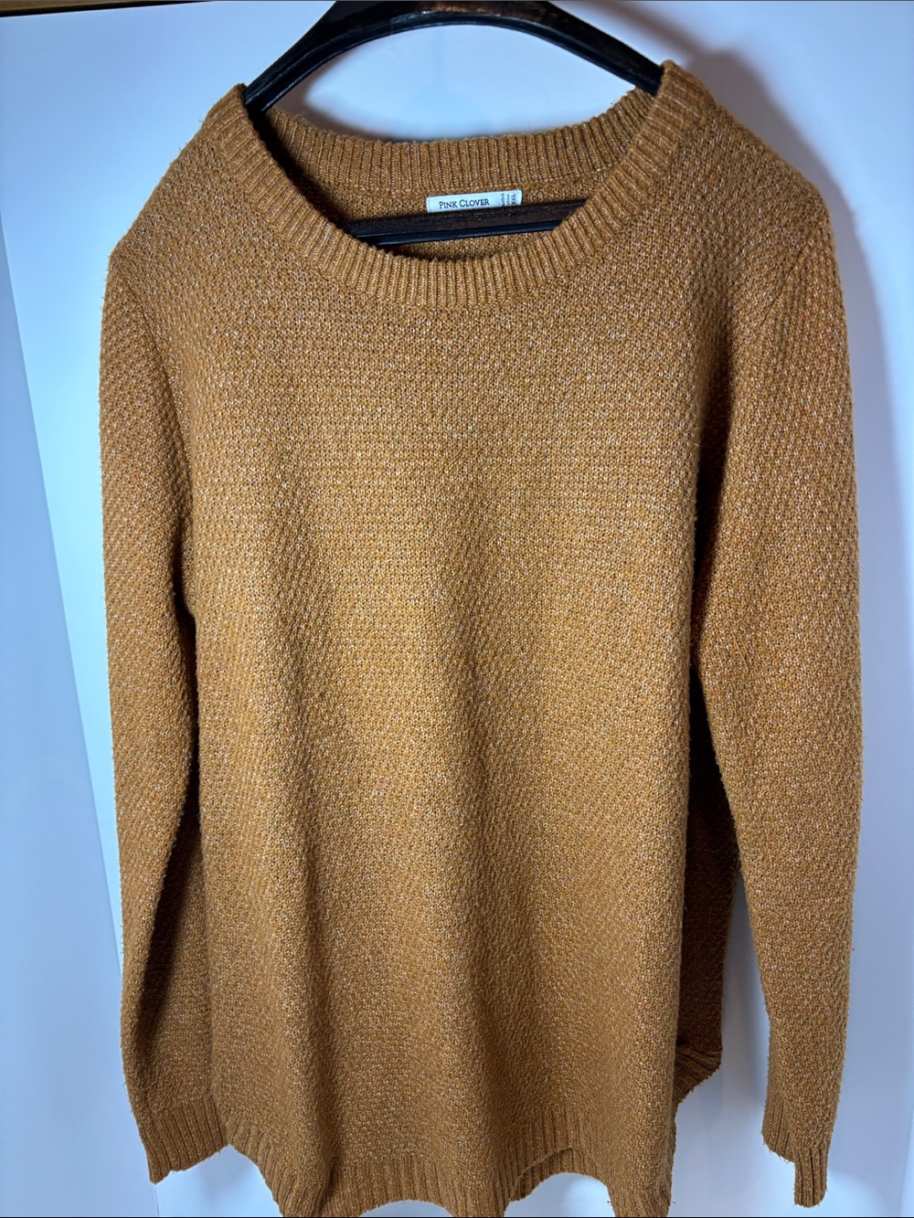 Pink Clover Textured Crewneck Sweater in Camel